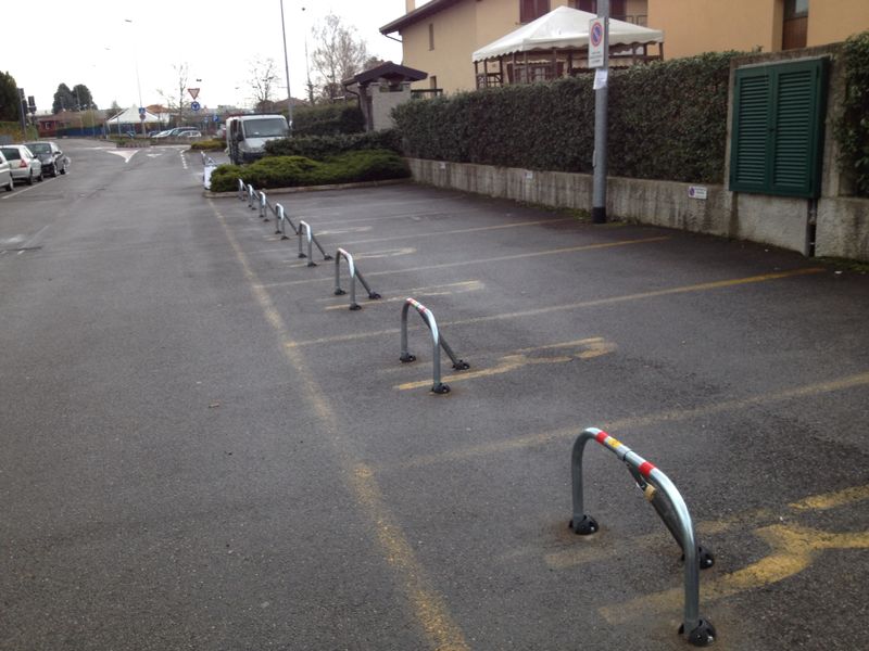 dissuasori di parcheggio installati